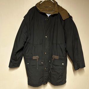 Men’s XL long London Fog coat with zip out linining.